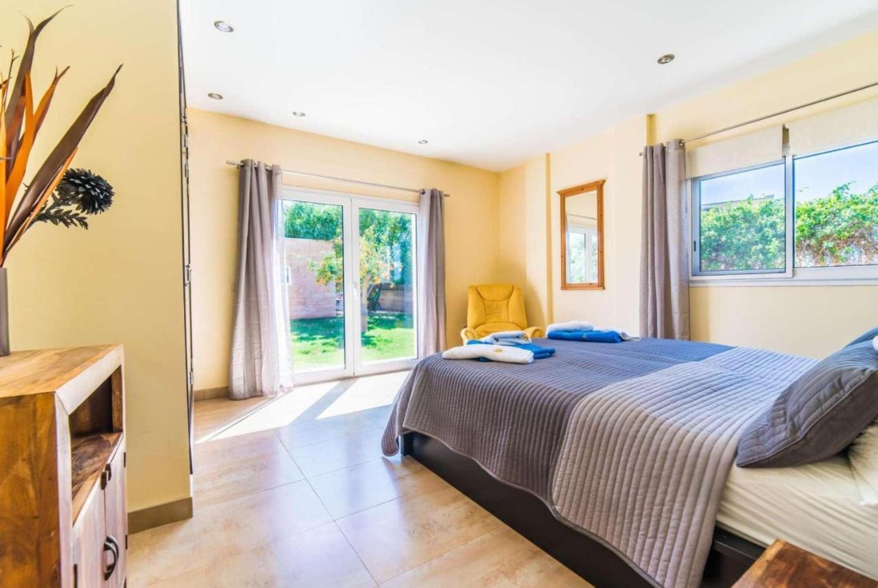 Villa Redrema à Llucmajor  Extérieur photo